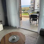 Apartment Seaside Modern For Family Vokolidha