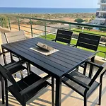 Seaside Modern For Family * Vokolidha