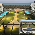 Seaside Modern For Family Apartment