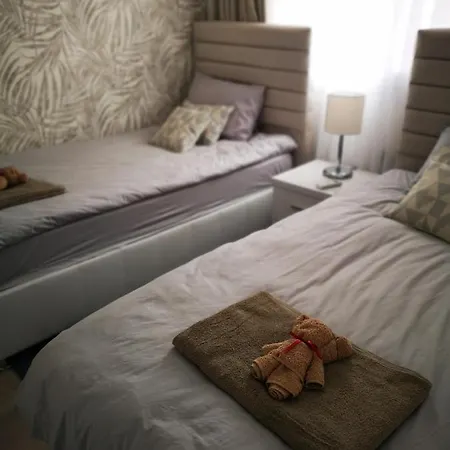 Seaside Modern For Family *