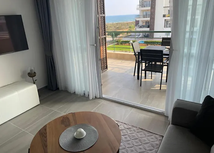 Lägenhet Seaside Modern For Family Vokolidha