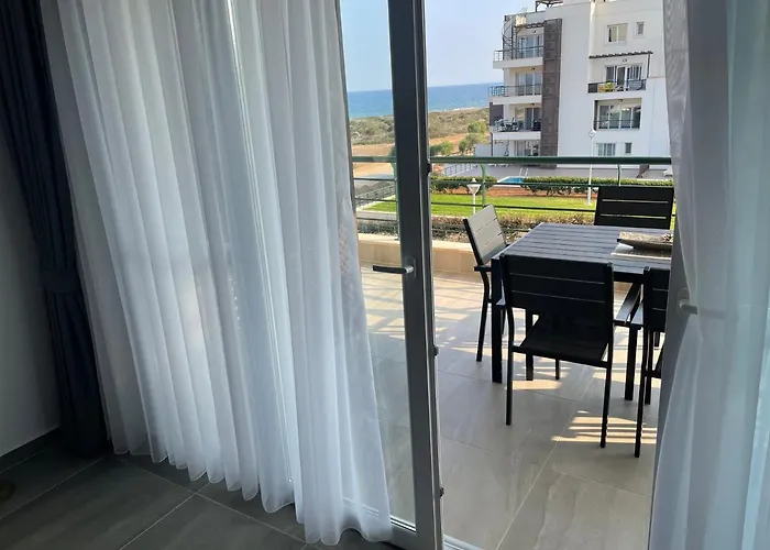 Seaside Modern For Family *