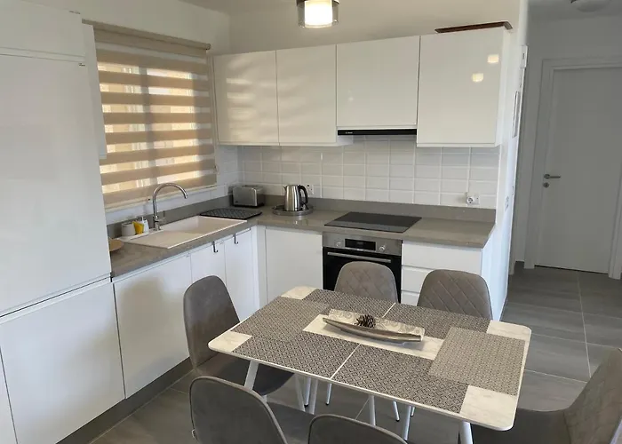 Lägenhet Seaside Modern For Family